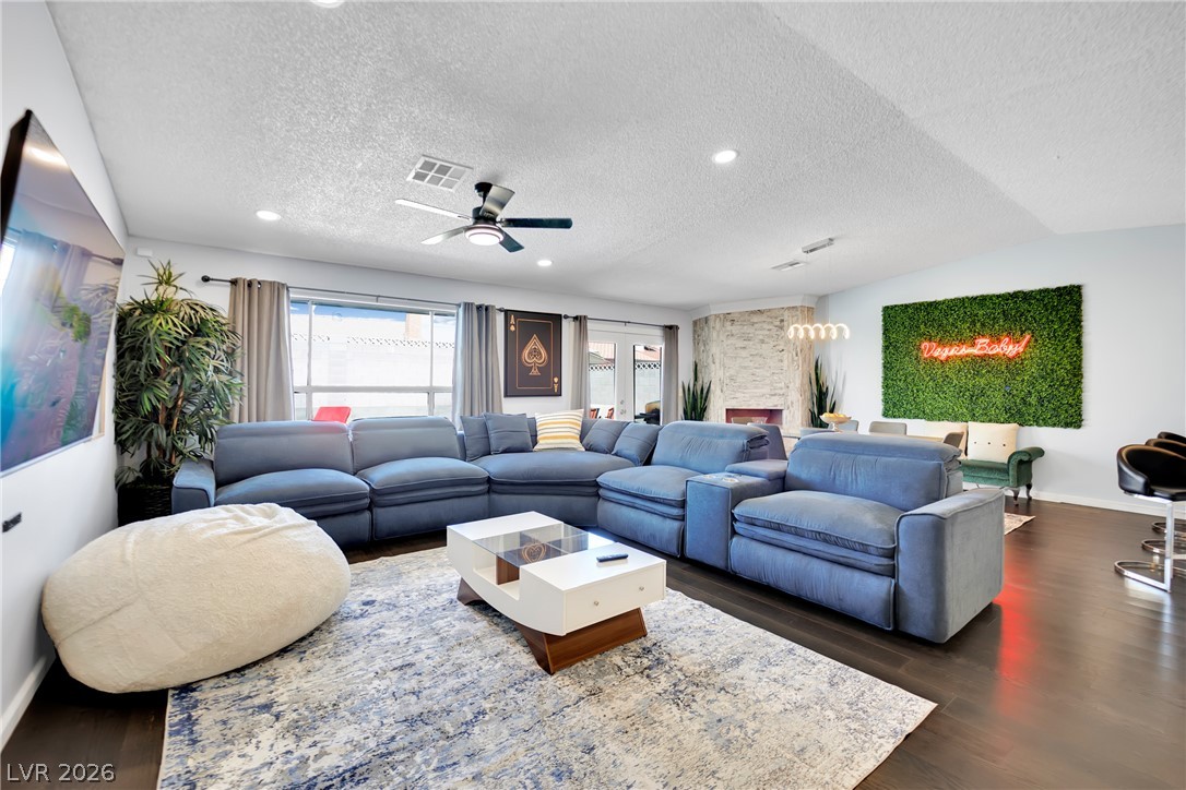 6328 Explorer Drive Las Vegas NV 89103