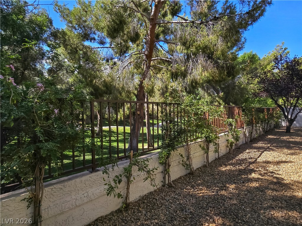 9708 Craighead Lane Las Vegas NV 89117