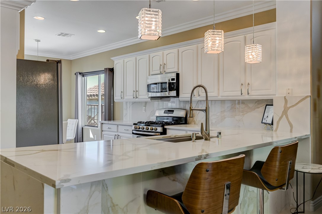 2094 Sawtooth Mountain Drive Henderson NV 89044