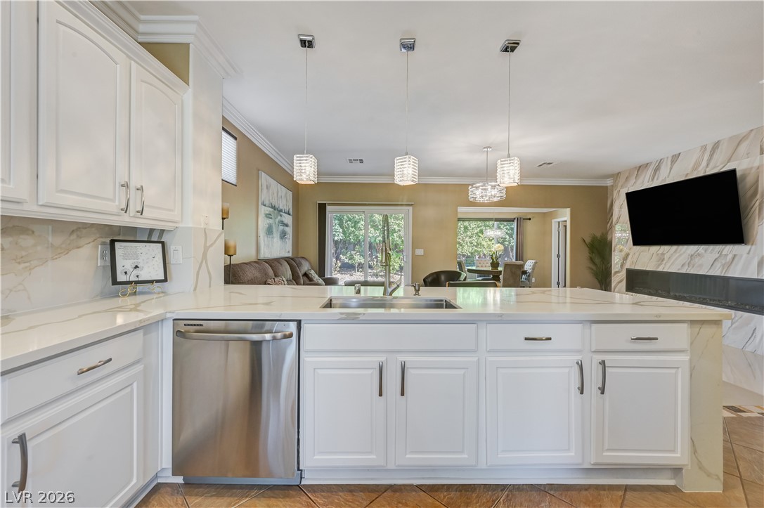 2094 Sawtooth Mountain Drive Henderson NV 89044