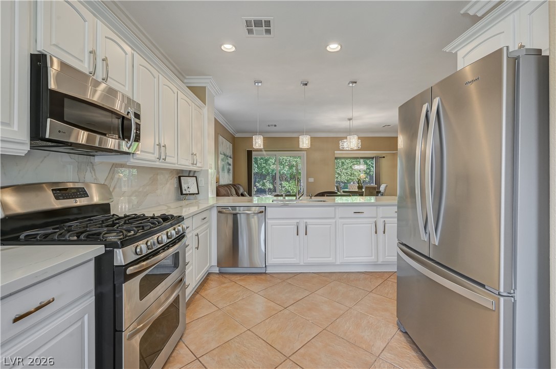2094 Sawtooth Mountain Drive Henderson NV 89044