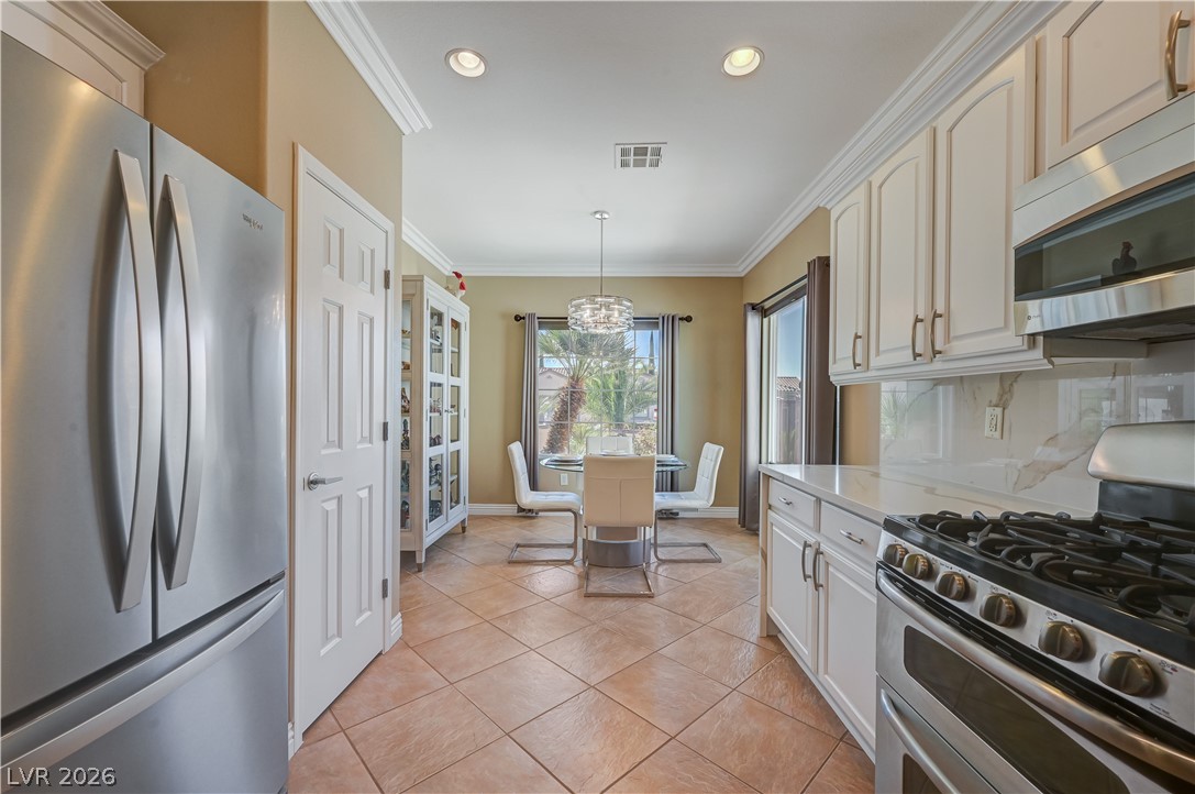 2094 Sawtooth Mountain Drive Henderson NV 89044