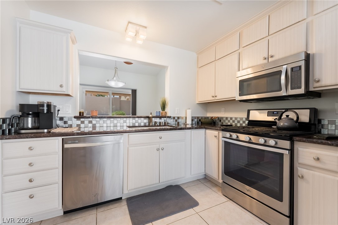2709 Copper Mesa Drive Las Vegas NV 89134