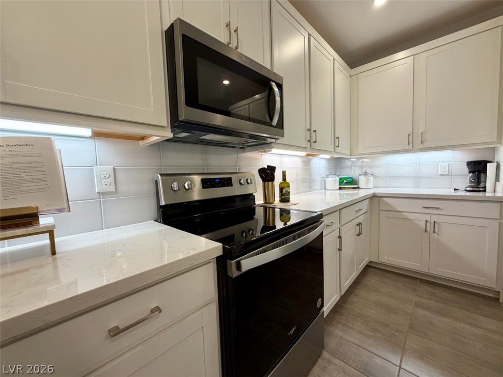 802 Royal Beekman Street Henderson NV 89011