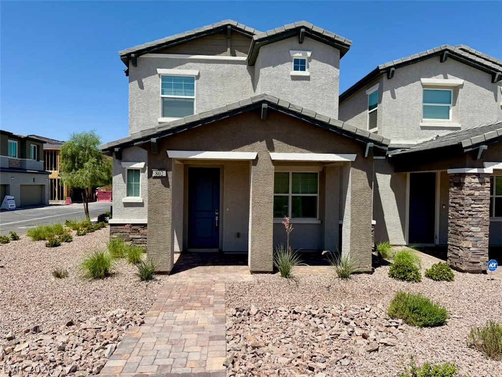 802 Royal Beekman Street Henderson NV 89011