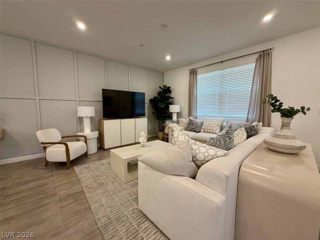 802 Royal Beekman Street Henderson NV 89011
