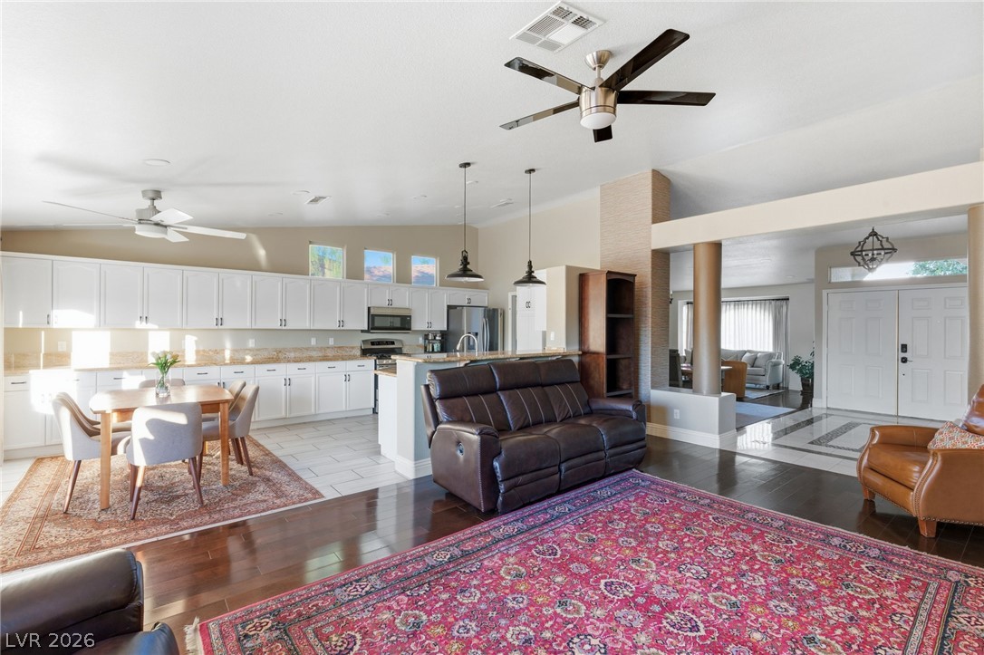 5104 Dale Scotty Lane Las Vegas NV 89130