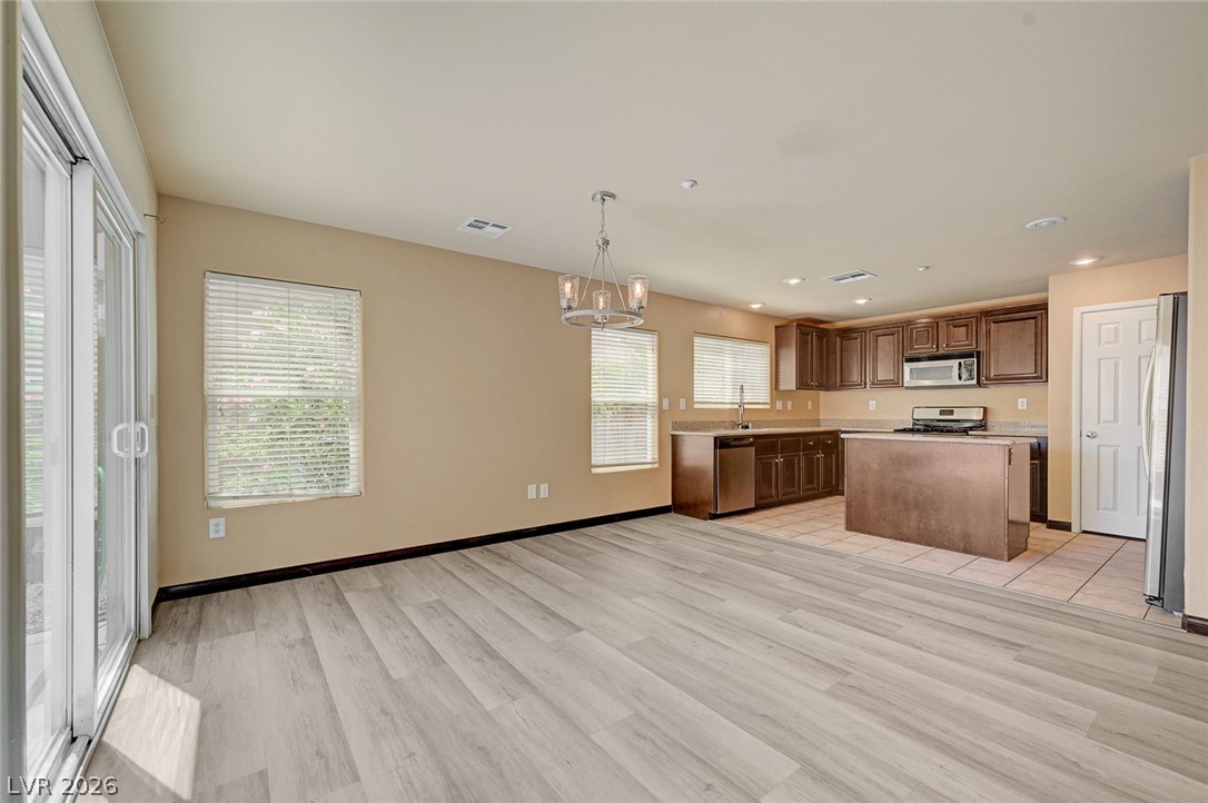7333 Camden Pine Avenue Las Vegas NV 89129