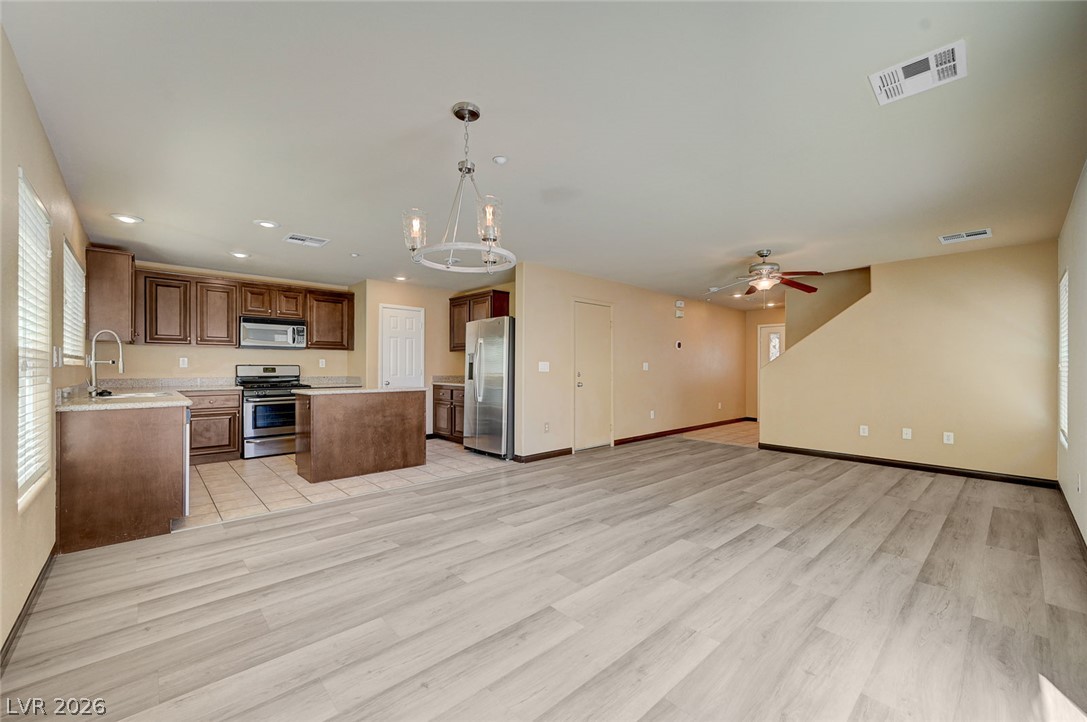 7333 Camden Pine Avenue Las Vegas NV 89129