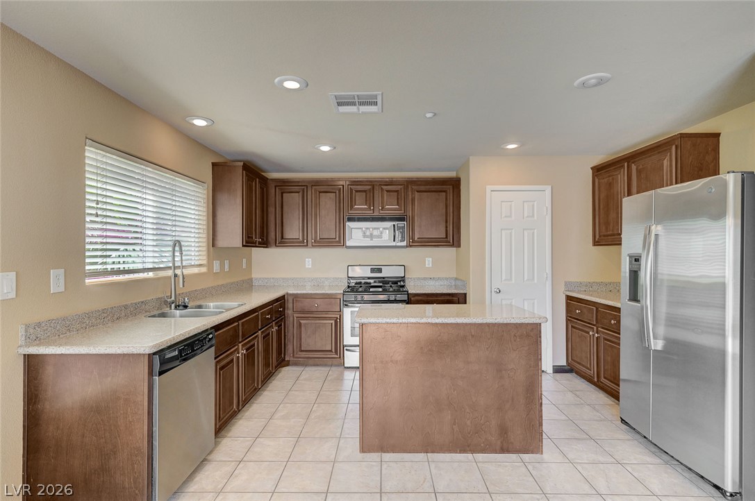 7333 Camden Pine Avenue Las Vegas NV 89129