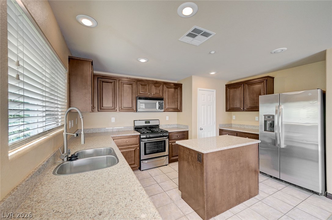 7333 Camden Pine Avenue Las Vegas NV 89129