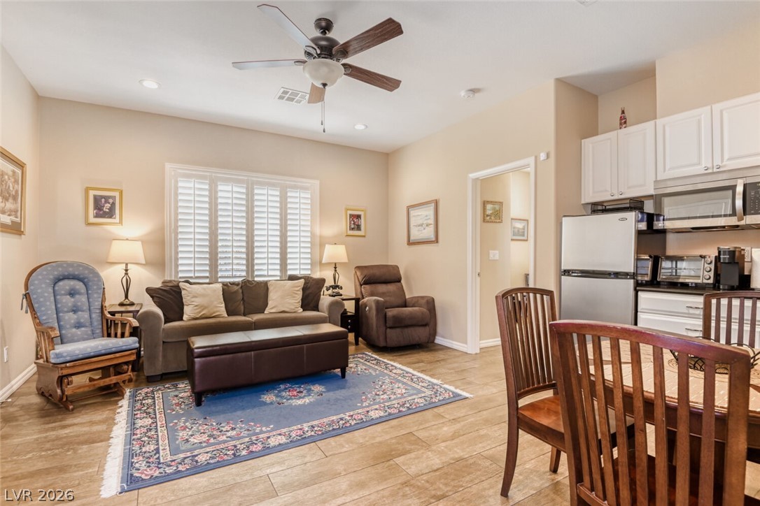 2744 Olivia Heights Avenue Henderson NV 89052