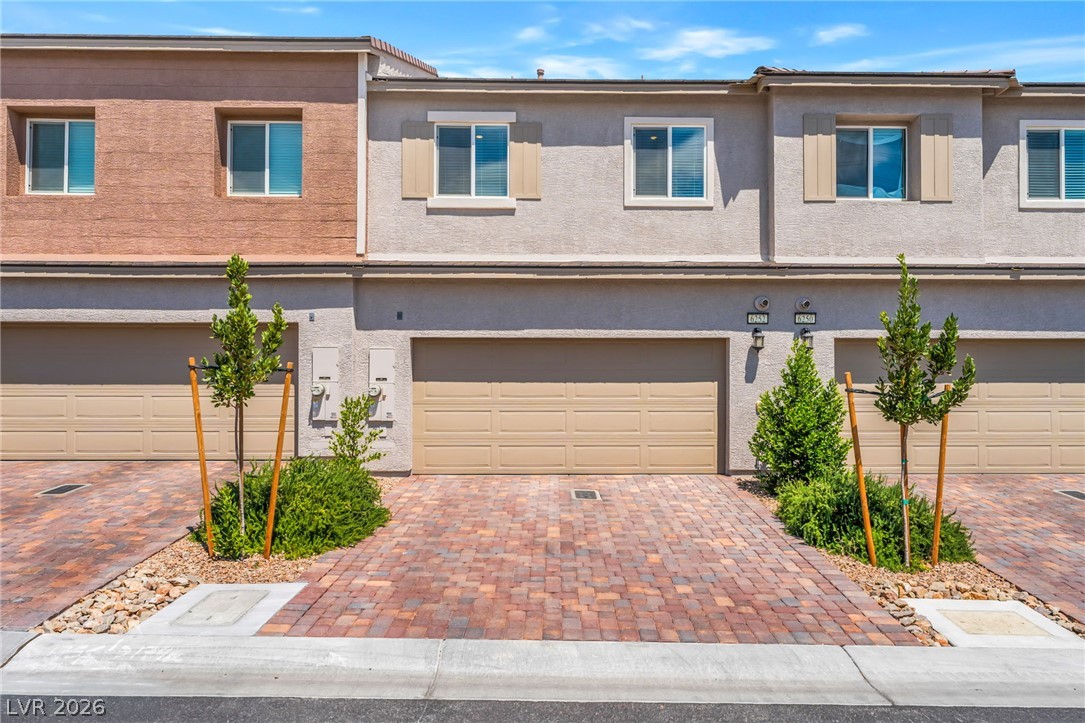 6252 Foxes Dale Street Las Vegas NV 89166
