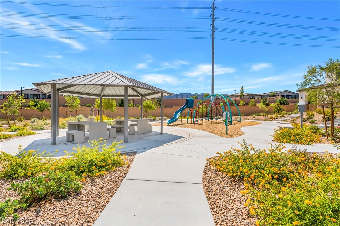 6252 Foxes Dale Street Las Vegas NV 89166