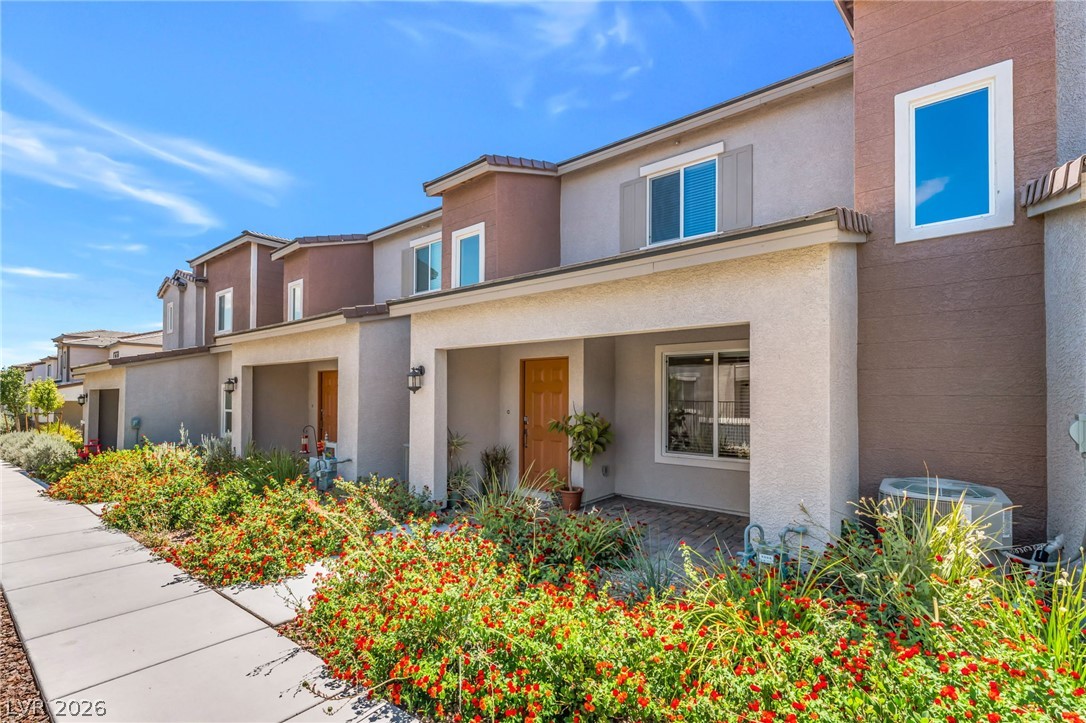 6252 Foxes Dale Street Las Vegas NV 89166