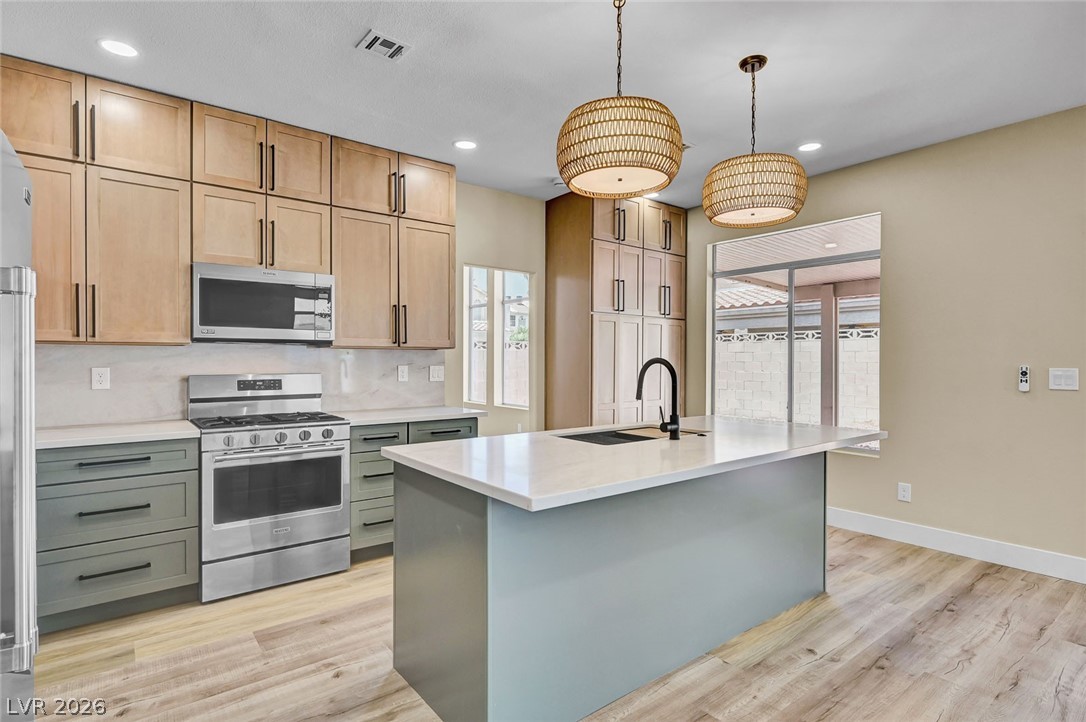 8104 Rio De Janeiro Drive Las Vegas NV 89128