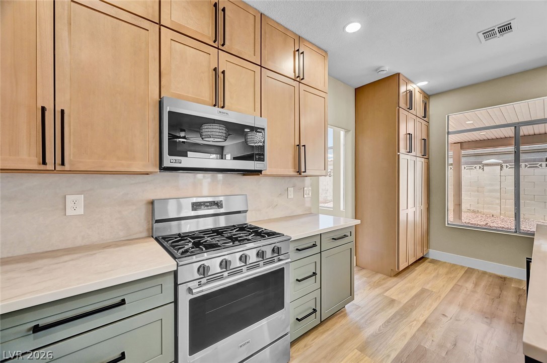 8104 Rio De Janeiro Drive Las Vegas NV 89128