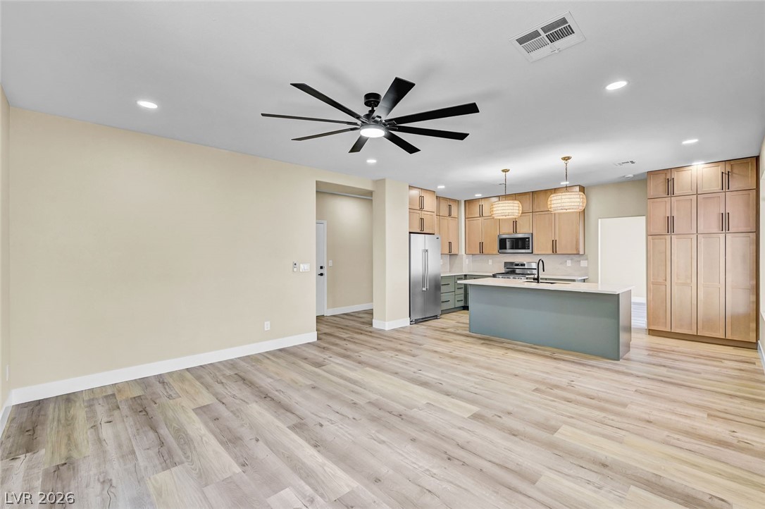 8104 Rio De Janeiro Drive Las Vegas NV 89128