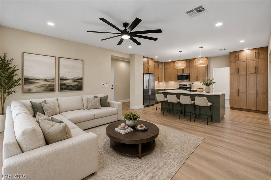 8104 Rio De Janeiro Drive Las Vegas NV 89128
