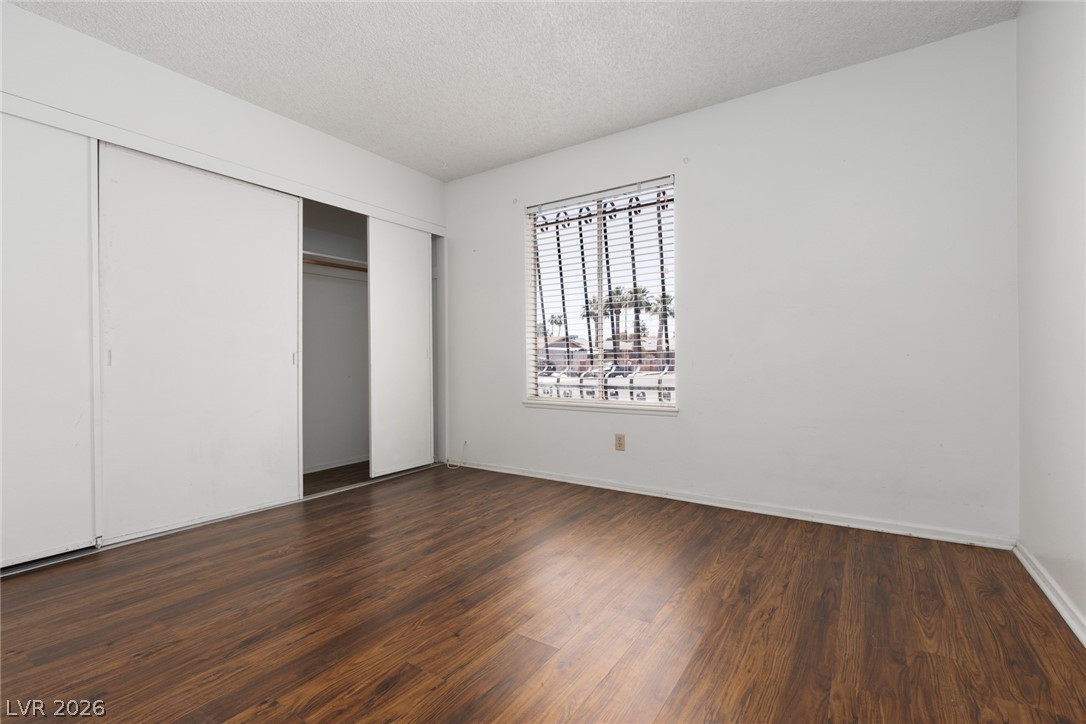 3958 Oakhill Avenue Las Vegas NV 89121