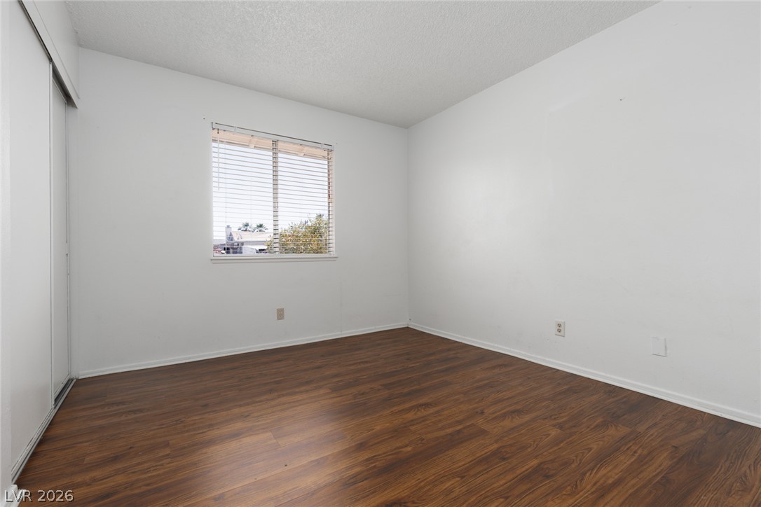 3958 Oakhill Avenue Las Vegas NV 89121
