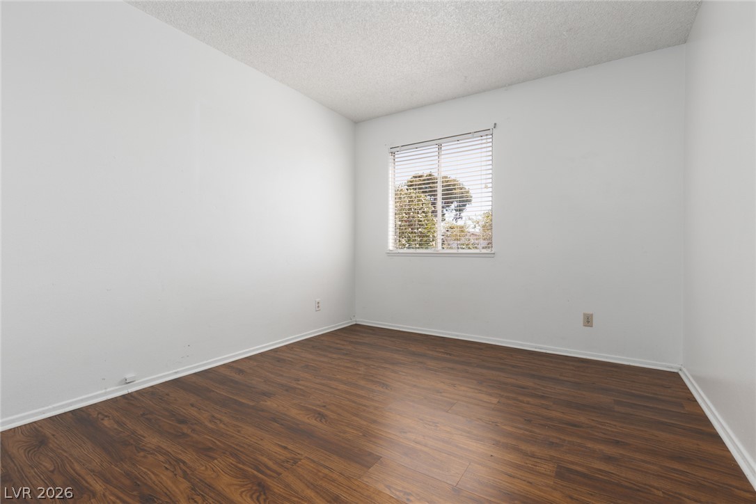 3958 Oakhill Avenue Las Vegas NV 89121