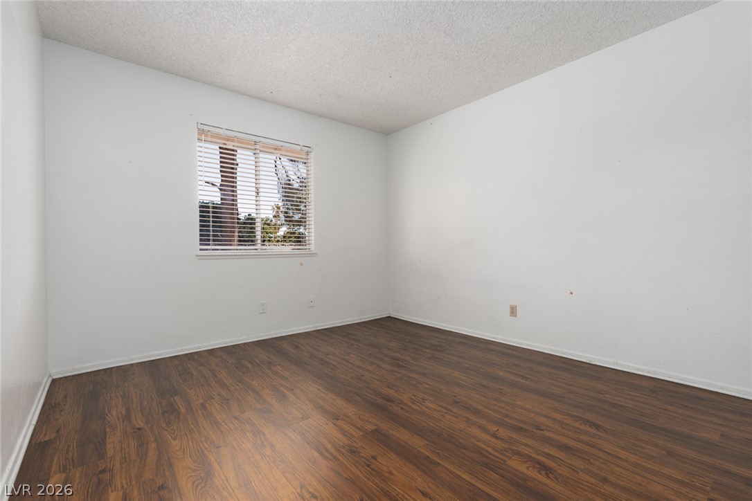 3958 Oakhill Avenue Las Vegas NV 89121