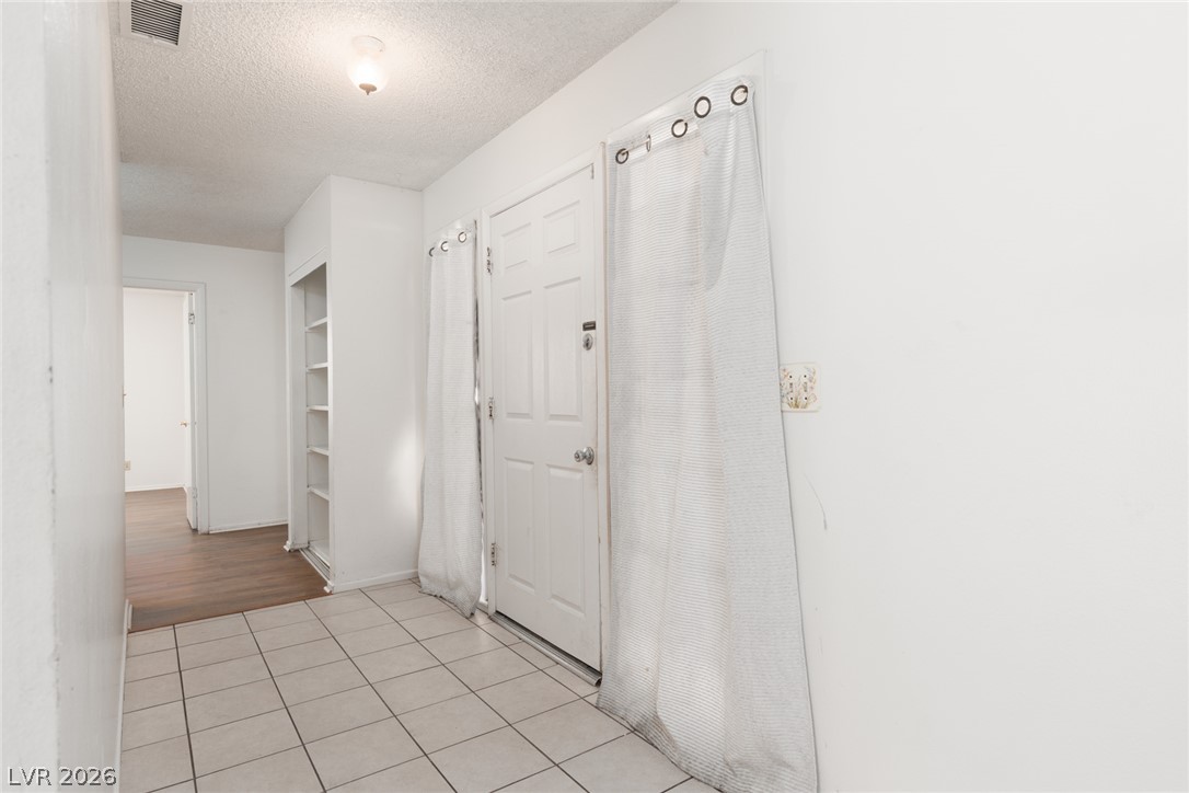 3958 Oakhill Avenue Las Vegas NV 89121