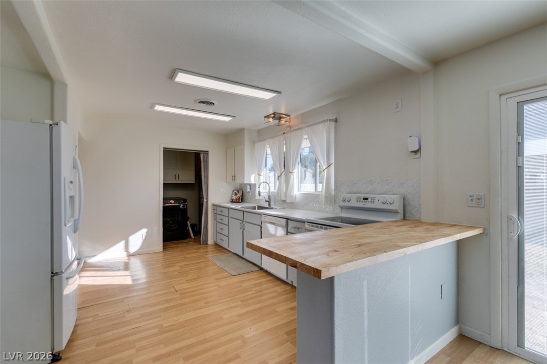 4411 East Boston Avenue Las Vegas NV 89104