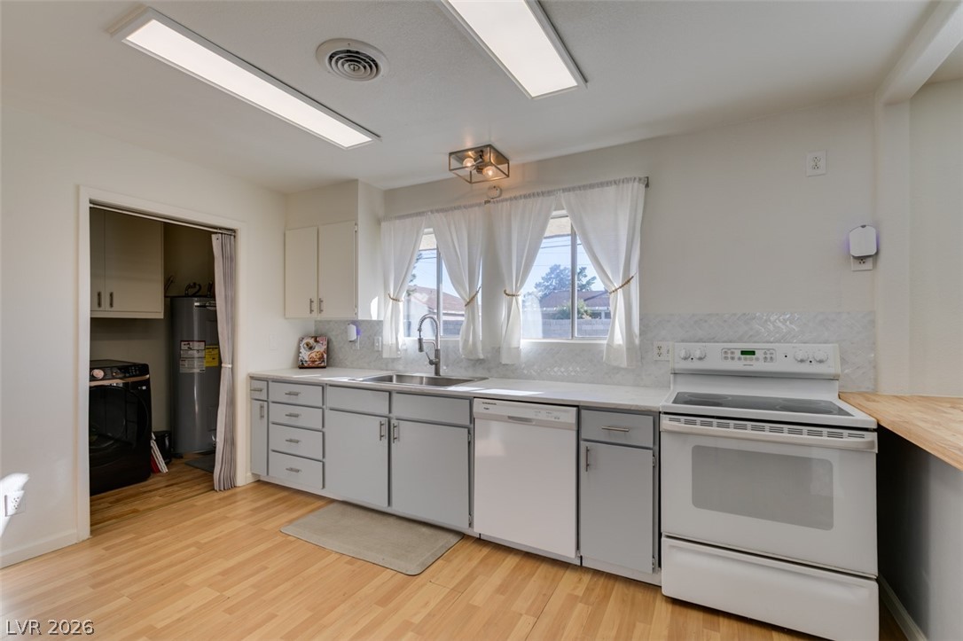 4411 East Boston Avenue Las Vegas NV 89104