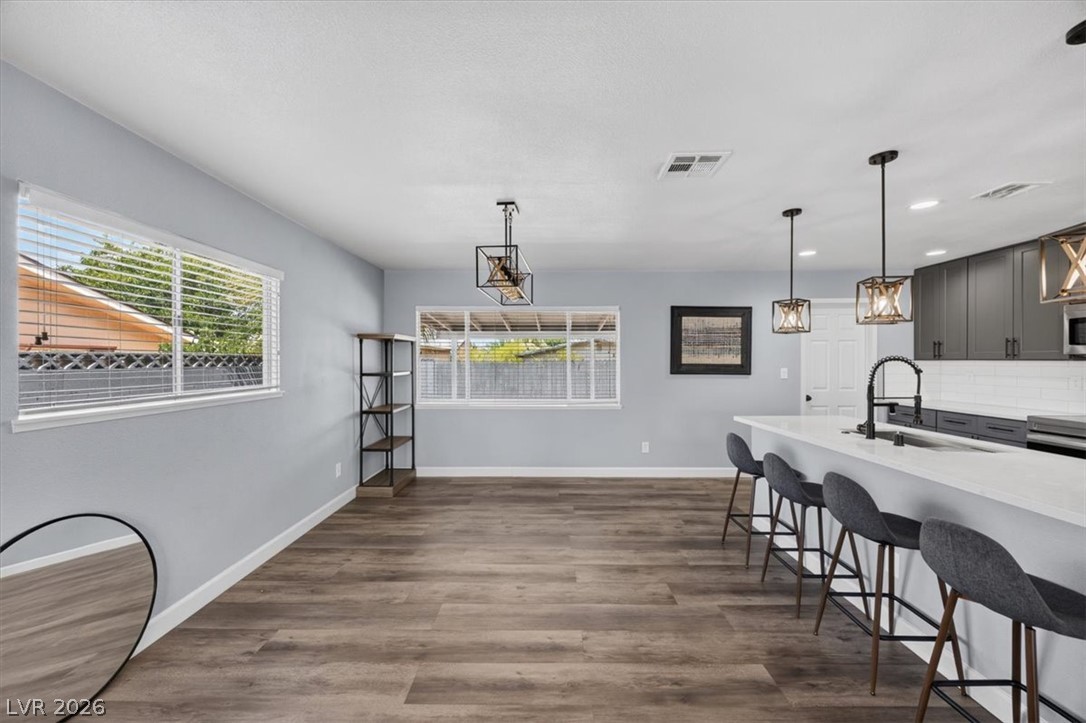 3210 Bluebird Street Las Vegas NV 89121