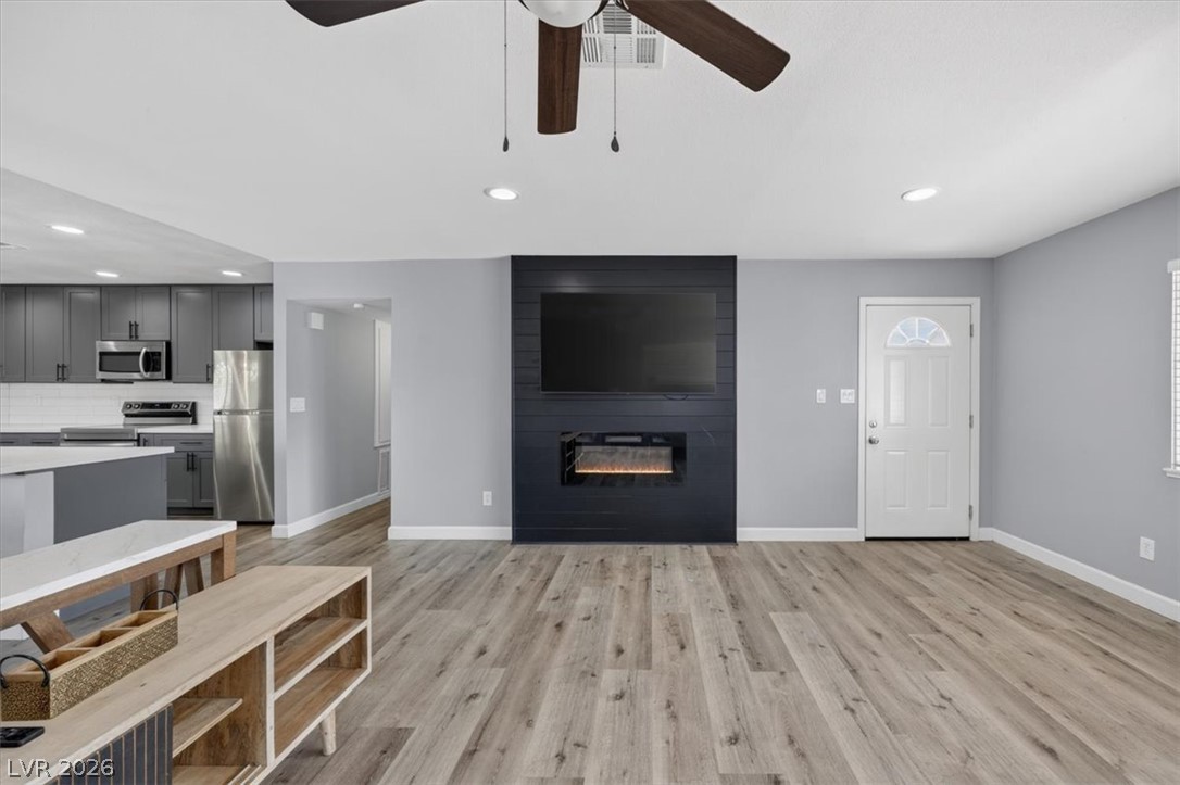 3210 Bluebird Street Las Vegas NV 89121