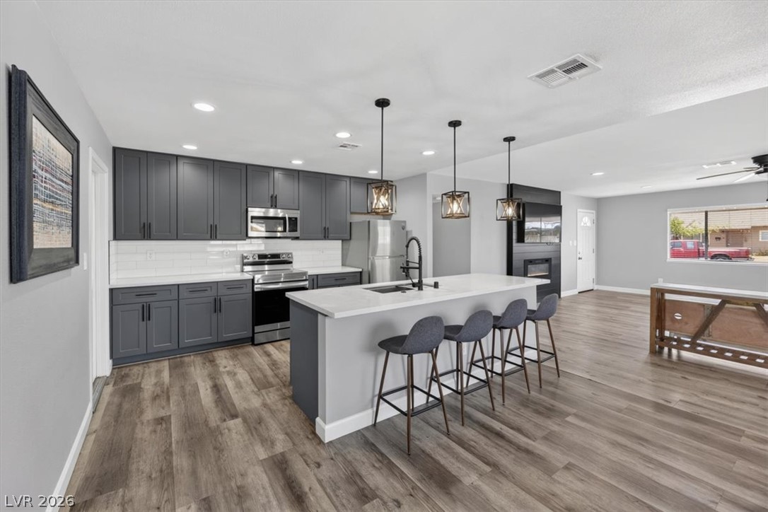 3210 Bluebird Street Las Vegas NV 89121