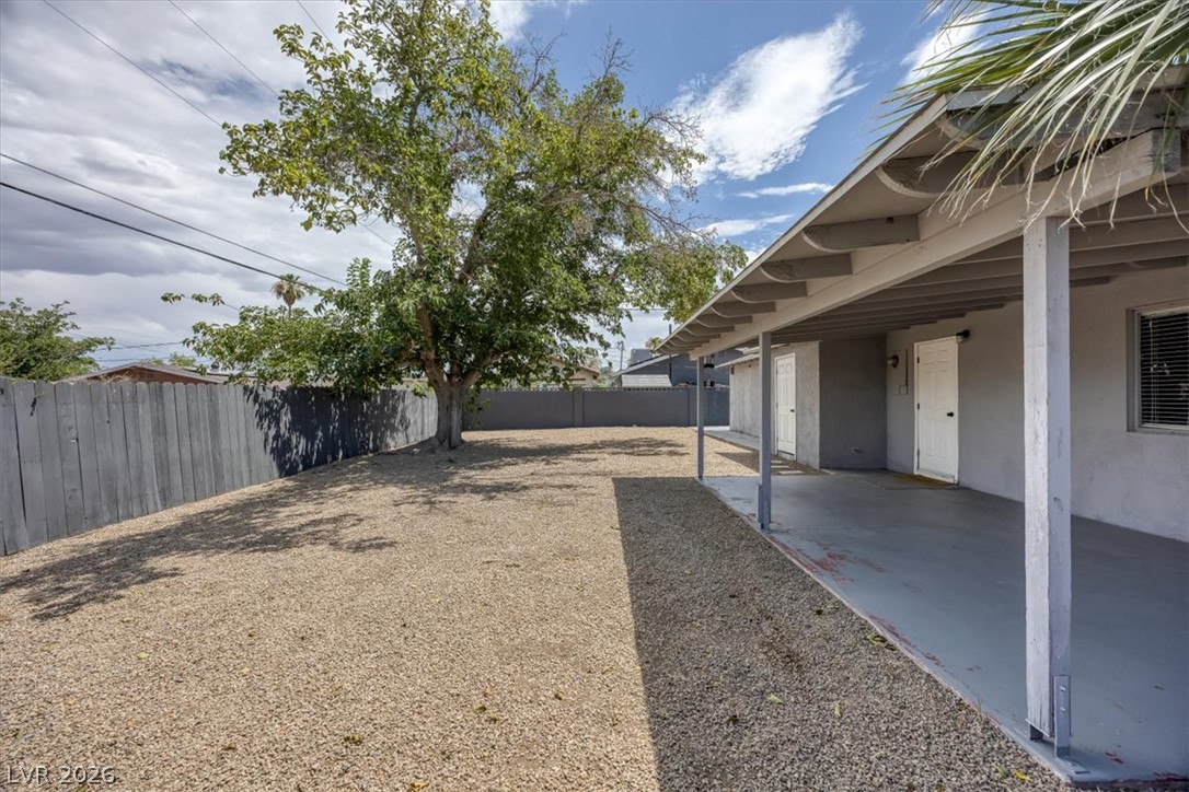 3210 Bluebird Street Las Vegas NV 89121