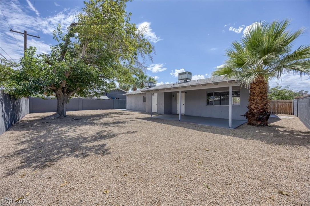 3210 Bluebird Street Las Vegas NV 89121