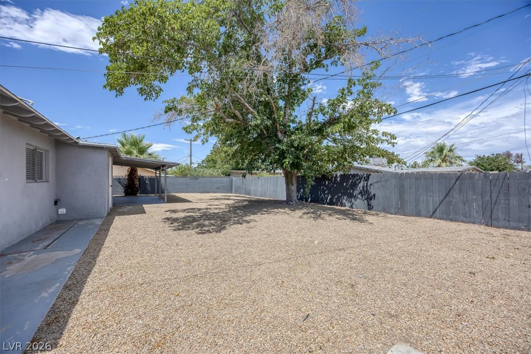 3210 Bluebird Street Las Vegas NV 89121