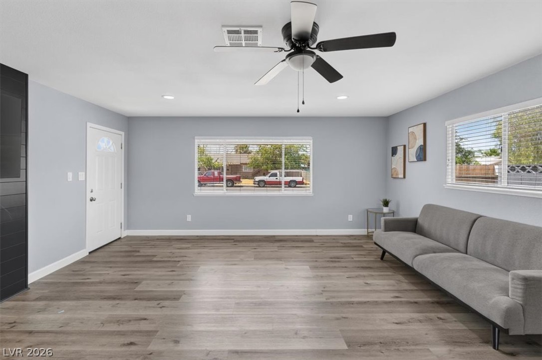 3210 Bluebird Street Las Vegas NV 89121