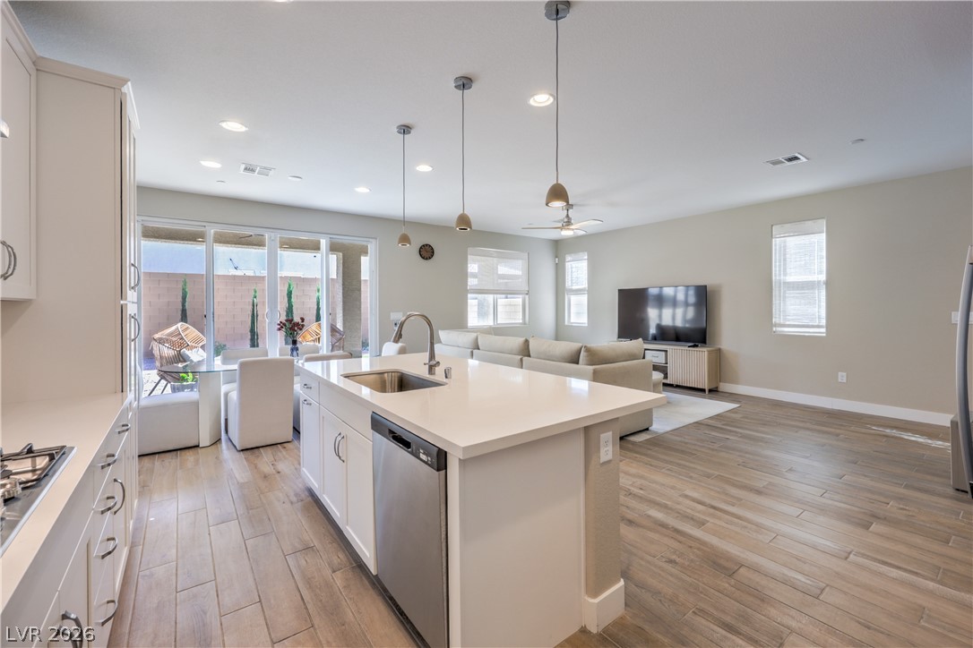 6591 Dove Point Place Las Vegas NV 89130