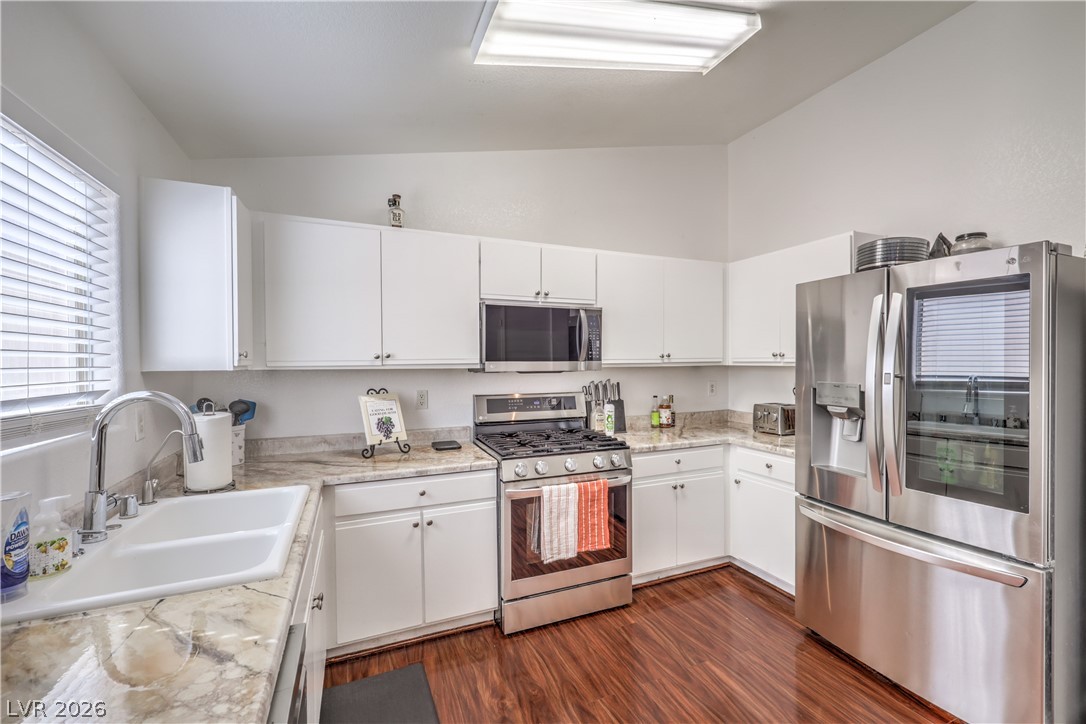 5528 Raven Creek Avenue Las Vegas NV 89130