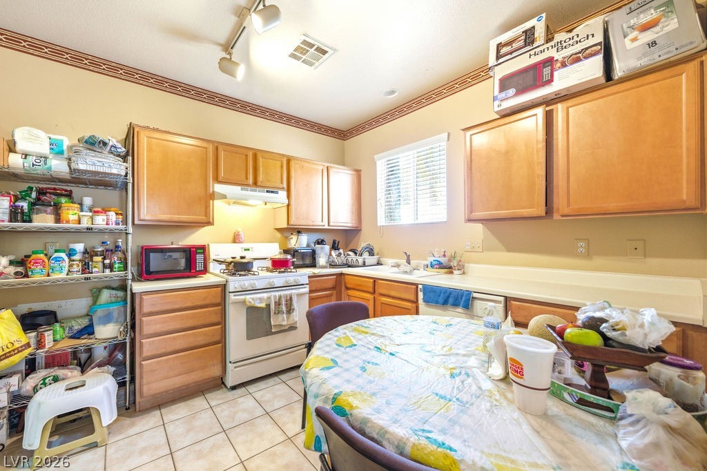 3828 Squirrel Street Las Vegas NV 89122
