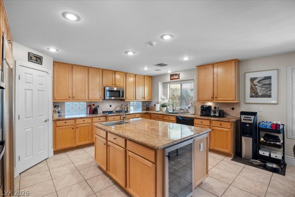 6681 Blue Sapphire Avenue Las Vegas NV 89110