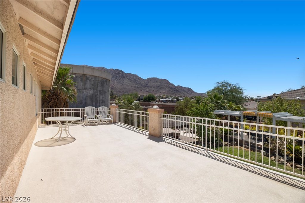 6681 Blue Sapphire Avenue Las Vegas NV 89110