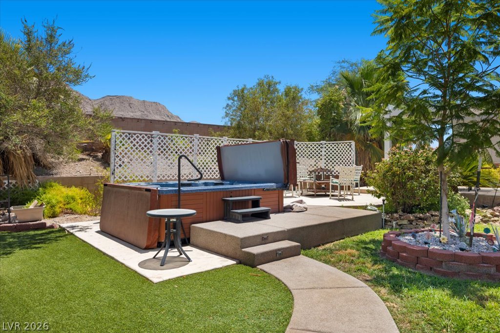 6681 Blue Sapphire Avenue Las Vegas NV 89110