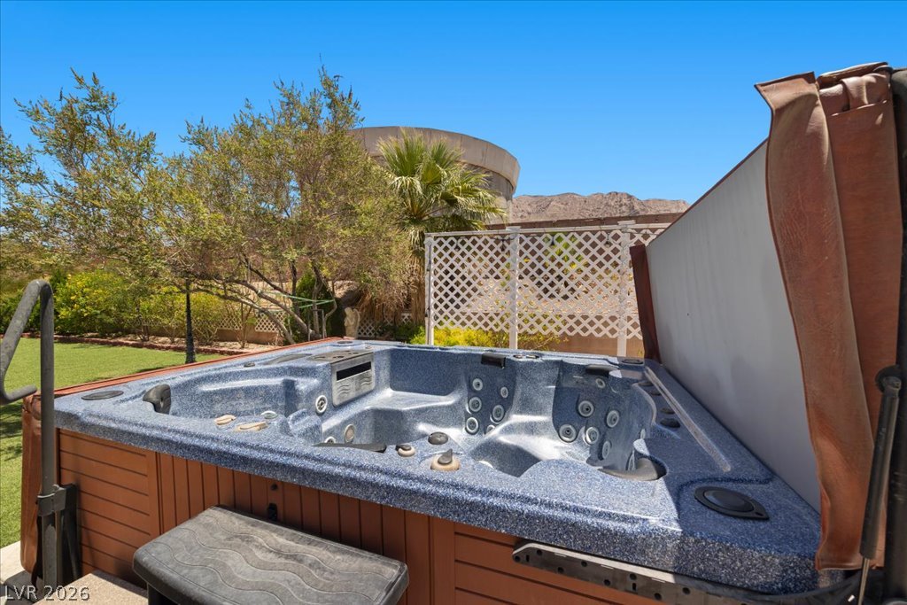 6681 Blue Sapphire Avenue Las Vegas NV 89110