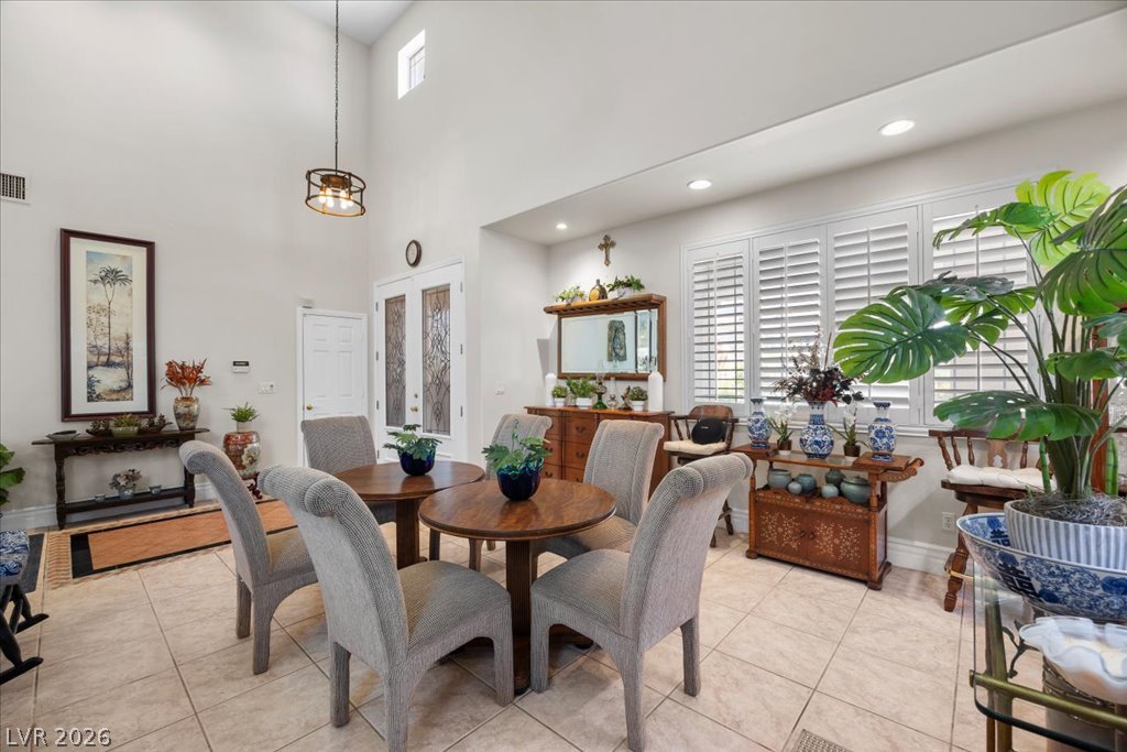 6681 Blue Sapphire Avenue Las Vegas NV 89110