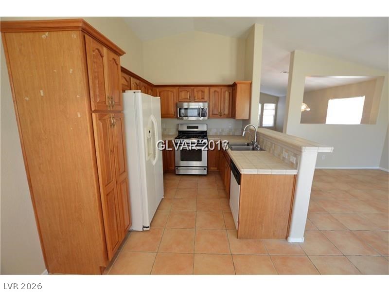 7518 Luna Del Rey Street Las Vegas NV 89123