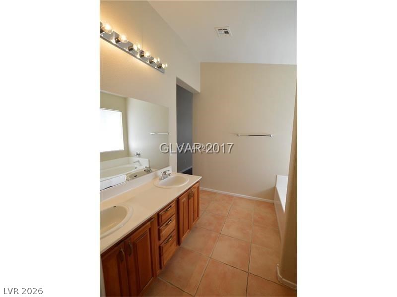 7518 Luna Del Rey Street Las Vegas NV 89123