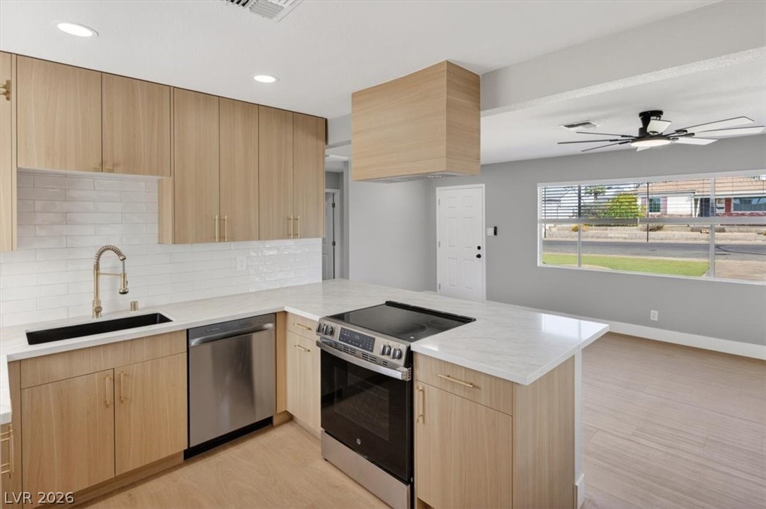 32 Mallory Street Henderson NV 89015