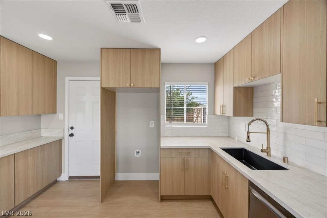 32 Mallory Street Henderson NV 89015