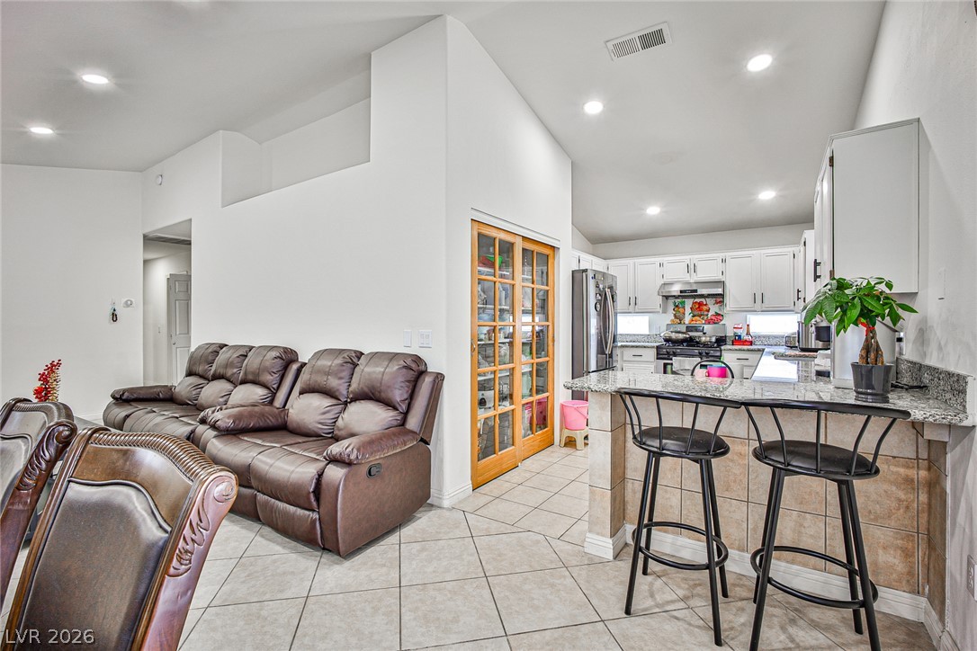 5519 Night Swim Lane Las Vegas NV 89113